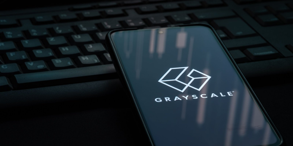 Grayscale Still Tops All US Spot Bitcoin ETFs in Revenue