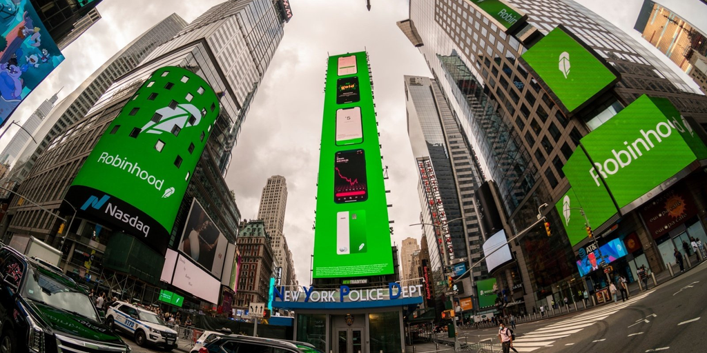 Public Keys: High Hopes for HOOD, Custody Battle for Coinbase, and Analysts' Favorite Metric