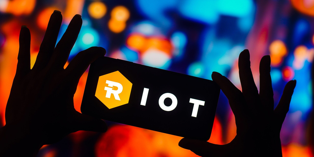 Riot Platforms Posts Mixed Q1 Results as Effects of Bitcoin Blockchain's “Halving” Linger